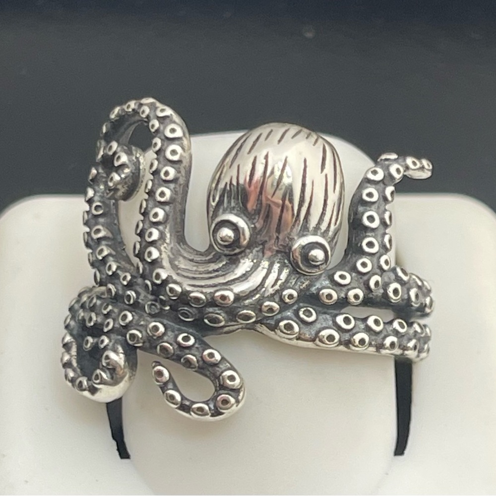 Size 9 sterling silver octopus ring